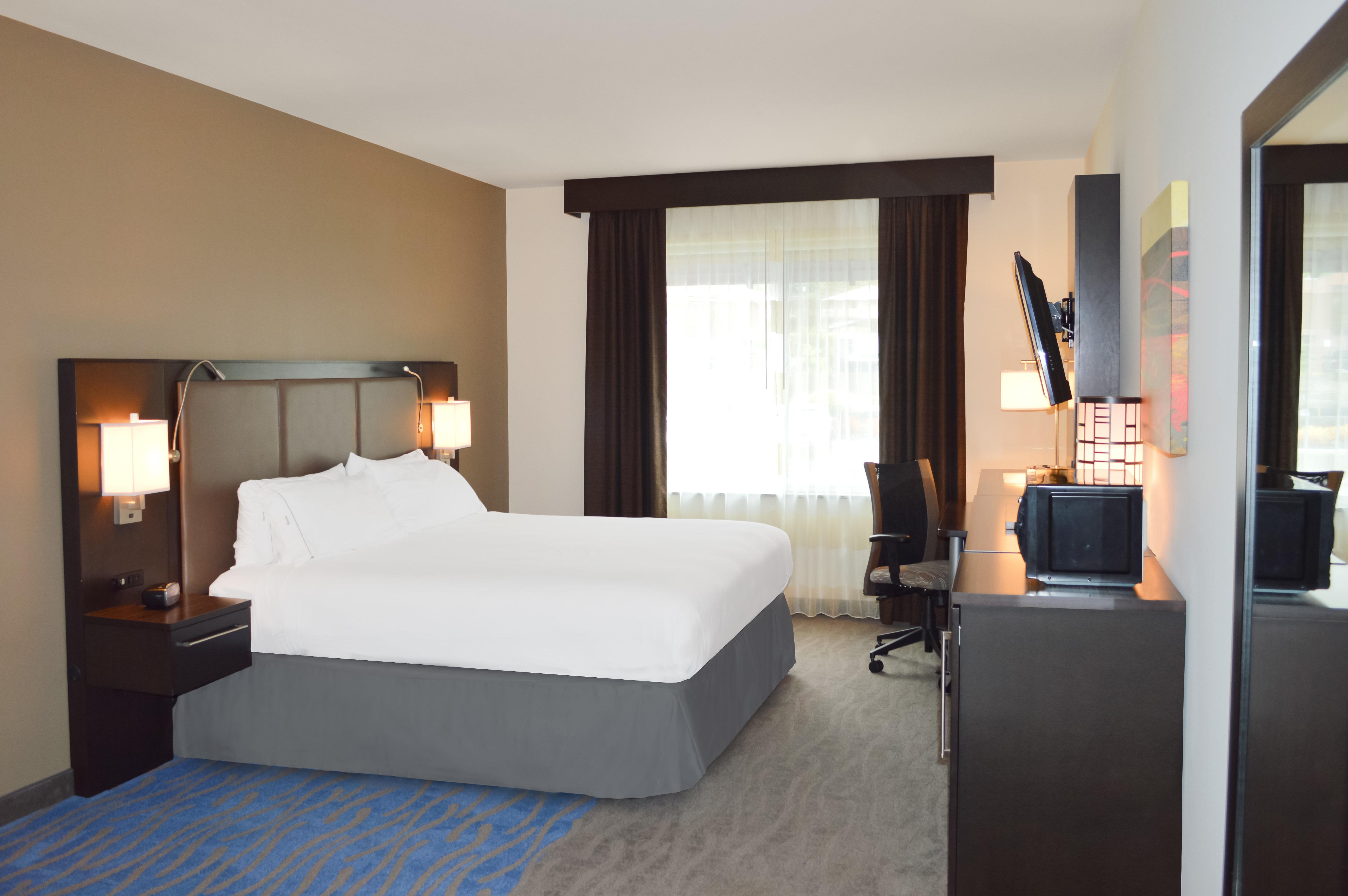 Holiday Inn Express & Suites Kailua-Kona By Ihg Exterior photo