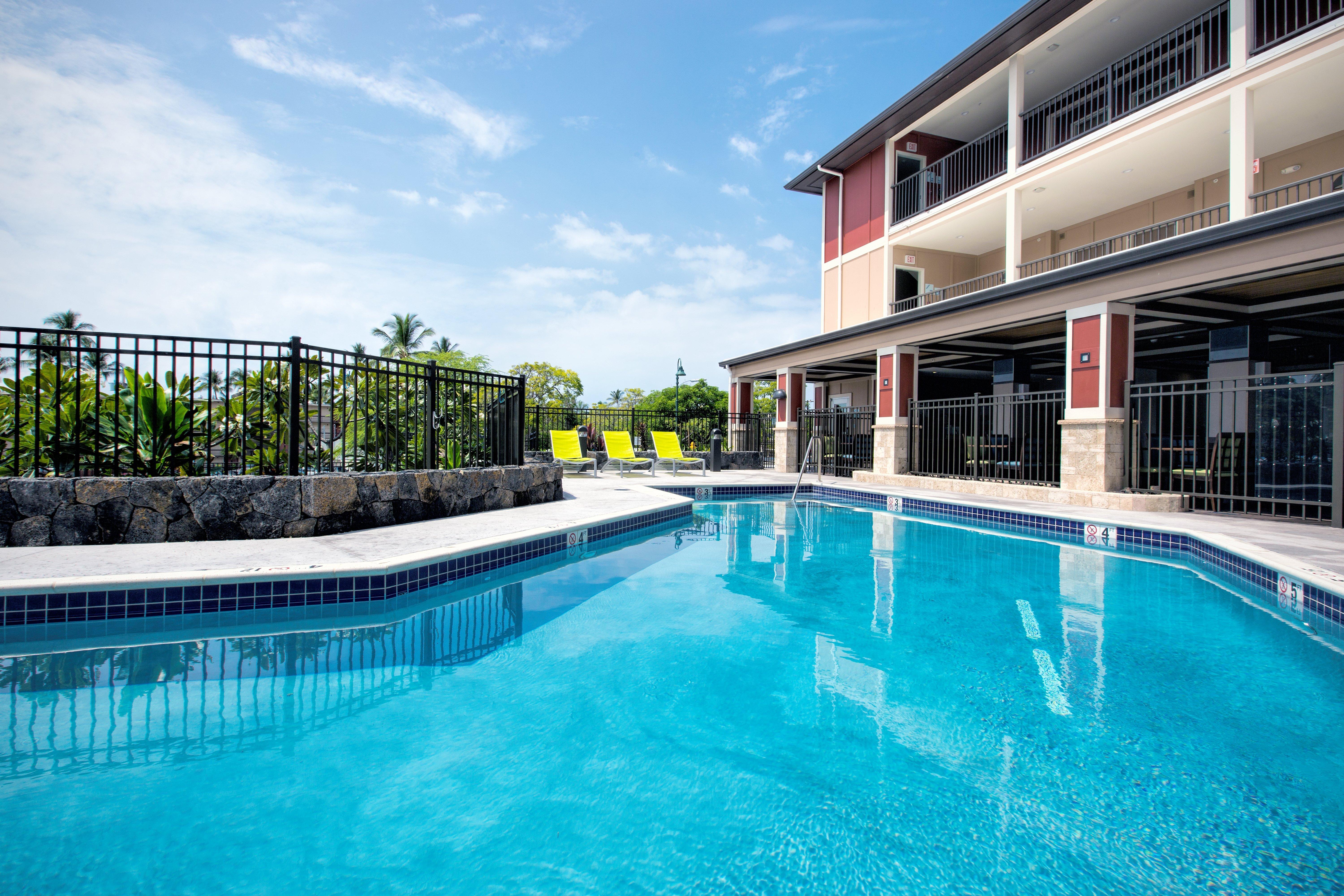 Holiday Inn Express & Suites Kailua-Kona By Ihg Exterior photo