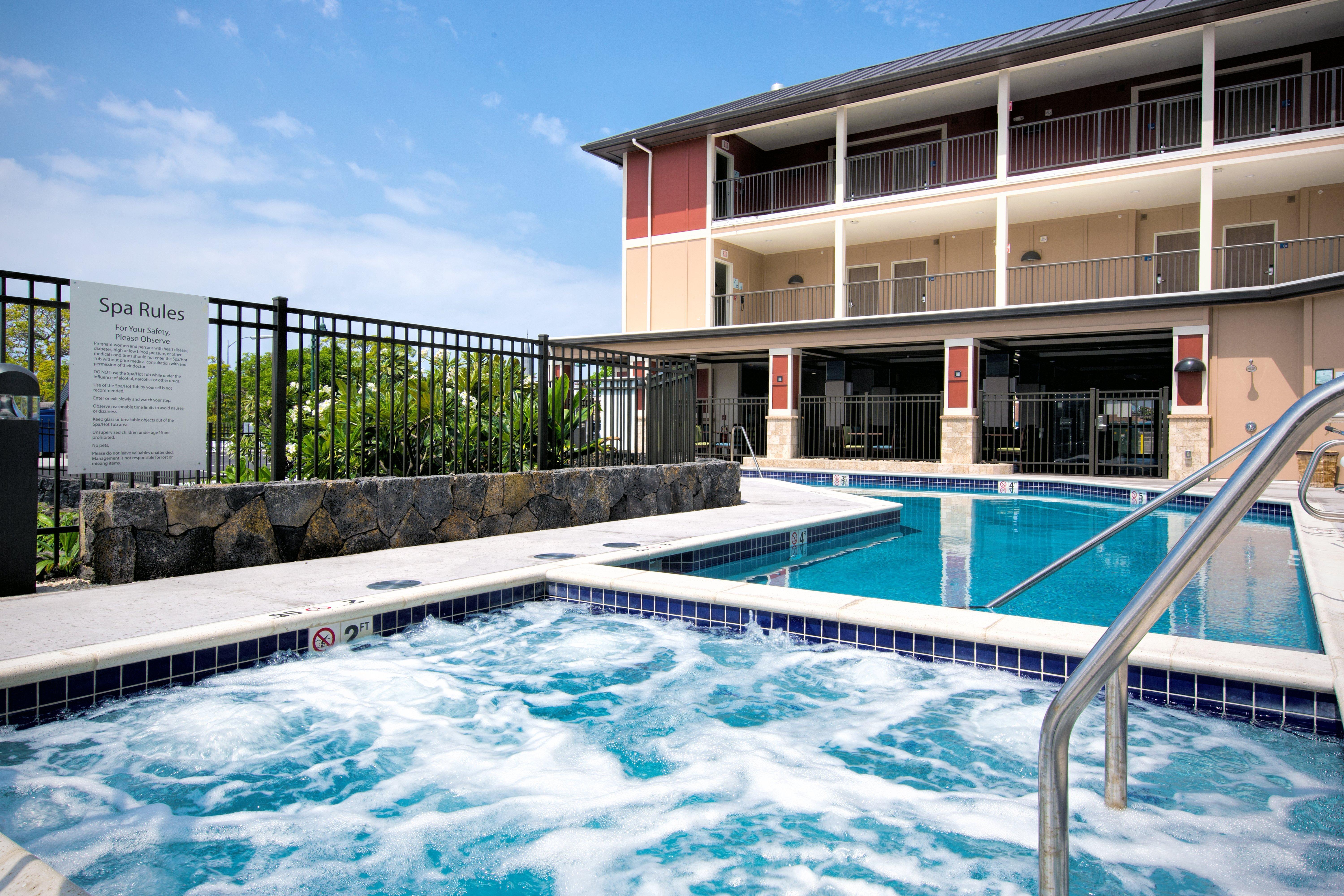 Holiday Inn Express & Suites Kailua-Kona By Ihg Exterior photo