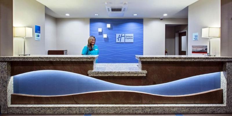Holiday Inn Express & Suites Kailua-Kona By Ihg Exterior photo